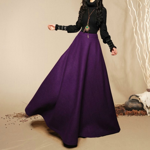 Длинная фиолетовая юбка из шерсти